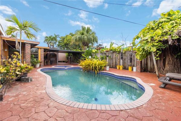 10255 SW 46th St, Miami, Florida 33165, image 1