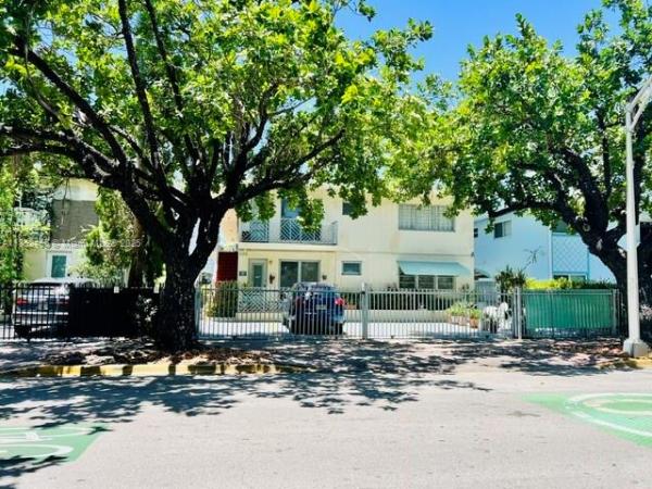 Eastview House, 636 Meridian Ave 3, Miami Beach, Florida 33139, image 1