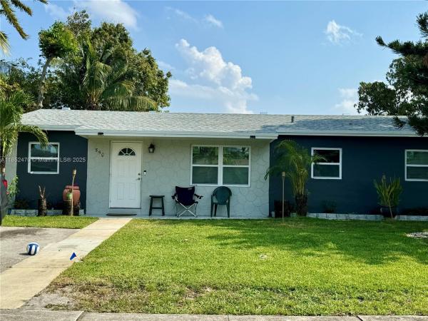 Commonwealth Manor, 550 SW 11th Dr, Deerfield Beach, Florida 33441, image 1