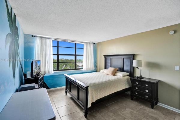 The Waterbury, 1401 N Riverside Dr #1005, Pompano Beach, Florida 33062, image 2