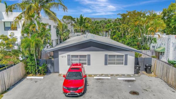 Colee Hammock, 1213 SE 1st St, Fort Lauderdale, Florida 33301, image 1