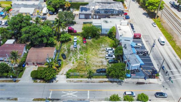 Hollywood Little Ranches, 2105 Monroe St, Hollywood, Florida 33020, image 1