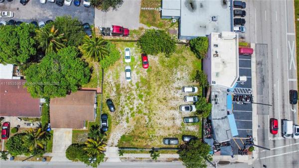 Hollywood Little Ranches, 2105 Monroe St, Hollywood, Florida 33020, image 2