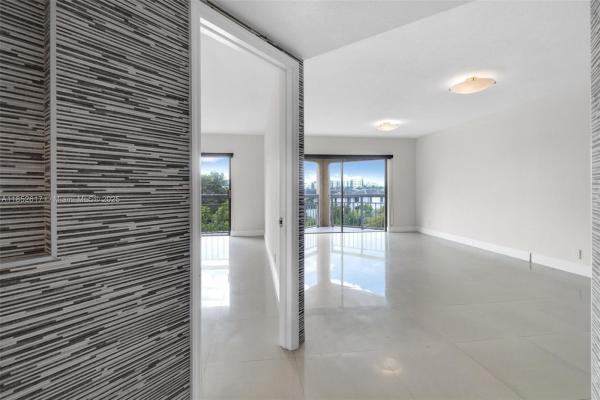 Las Vistas At Doral, 8290 Lake Dr #516, Doral, Florida 33166, image 2