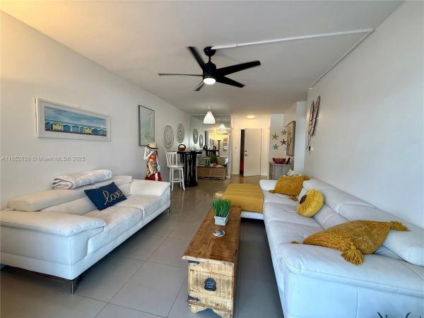 Leisure Beach, 200 S Birch Rd #103, Fort Lauderdale, Florida 33316, image 1