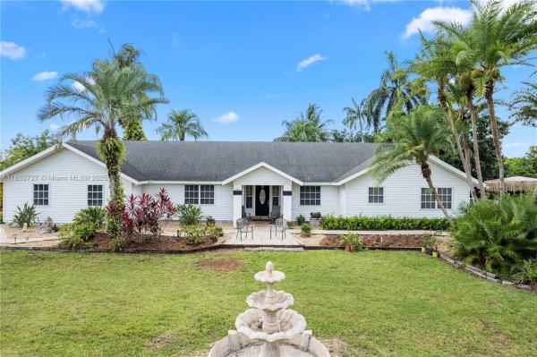 27800 SW 182nd Ave, Homestead, Florida 33031, image 1