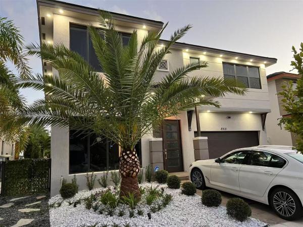 Satori, 8910 NW 160th Ter, Miami Lakes, Florida 33018, image 2