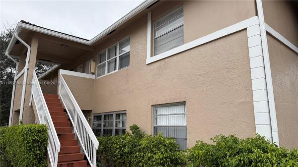 Lakewood Village Of Coral Springs, 1006 Twin Lakes Dr #20-E, Coral Springs, Florida 33071, image 1
