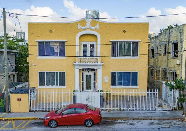 Druid Court, 527 SW 7th Ct, Miami, Florida 33130, image 1