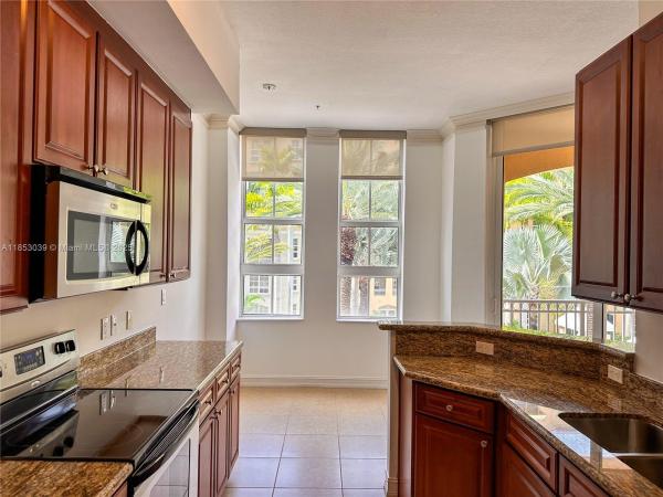 Alaqua, 3001 NE 185th St #328, Aventura, Florida 33180, image 1