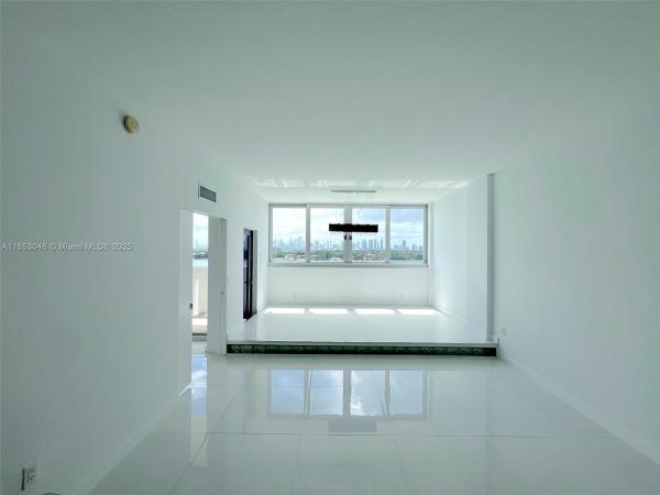 South Bay Club, 800 West Ave #PH27, Miami Beach, Florida 33139, image 1