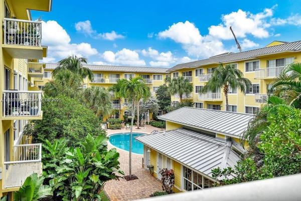 Pine Crest Village At Victoria Park, 1501 E Broward Blvd #703, Fort Lauderdale, Florida 33301, image 1