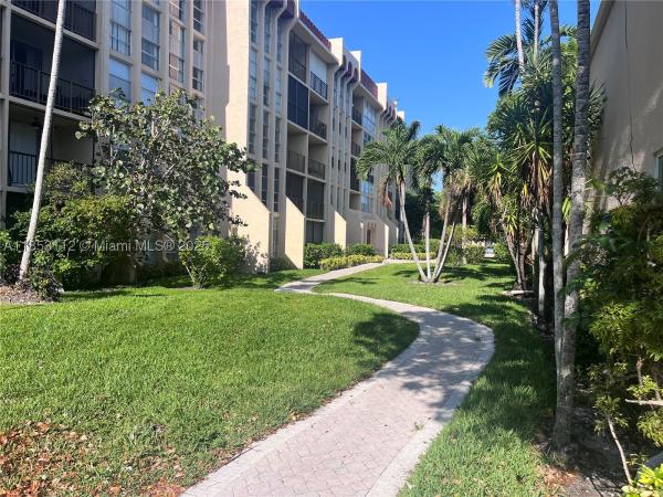 De Soto Park North, 2101 Atlantic Shores Blvd #309, Hallandale Beach, Florida 33009, image 2