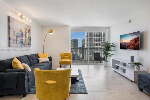 The Club At Brickell Bay, 1200 Brickell Bay Dr #3124, Miami, Florida 33131, image 1