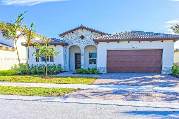 2425 SE 23rd Rd, Unincorporated Dade County, Florida 33035, image 1