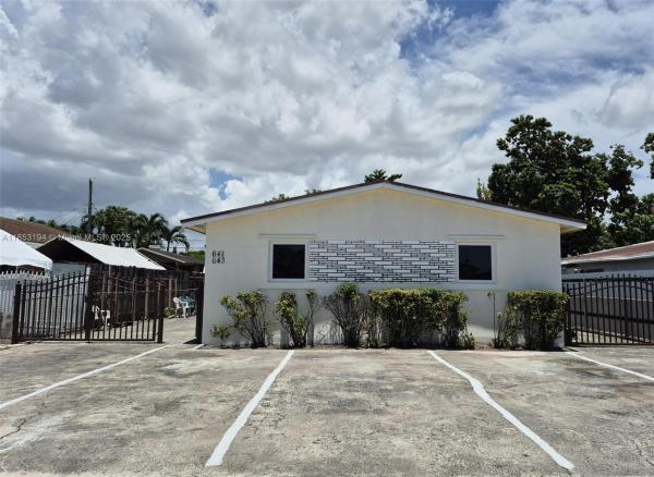 Industrial Center, 641 W 30th St #641, Hialeah, Florida 33012, image 1