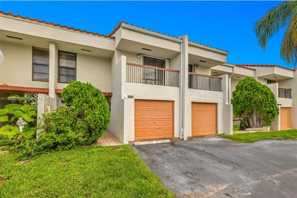 Courts Of Inverrary, 6673 Racquet Club Dr #185, Lauderhill, Florida 33319, image 1