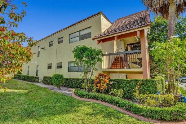 1786 Hammock Blvd #218, Coconut Creek, Florida 33063, image 1