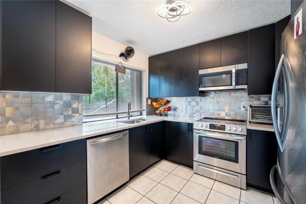 Sky Lake Homes, 20626 NE 9th Pl, Ives Estates, Florida 33179, image 3
