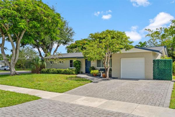 11195 SW 115th Ter, Miami, Florida 33176, image 1