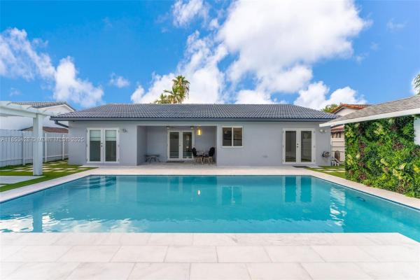 14845 SW 174th St, Unincorporated Dade County, Florida 33187, image 1