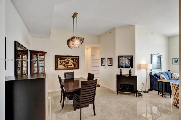360, 7900 Harbor Island Dr #PH-15, North Bay Village, Florida 33141, image 2