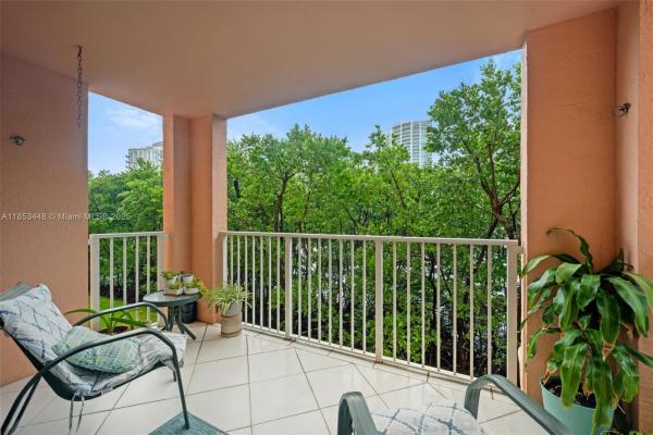 The Yacht Club At Aventura, 19999 E Country Club Dr 1208, Aventura, Florida 33180, image 1