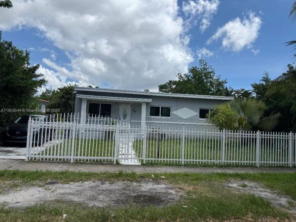 985 NE 146th St, Miami, Florida 33161, image 1