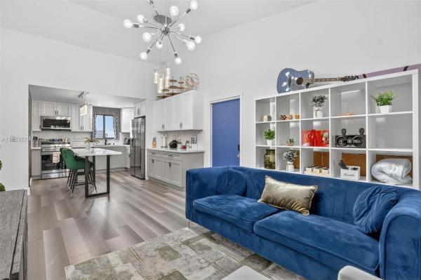 Villa Valencia, 50 NE 12th St #218, Boca Raton, Florida 33432, image 1