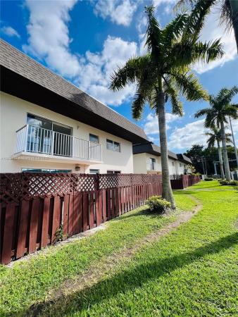 8601 SW 94th St #204W, Unincorporated Dade County, Florida 33156, image 1