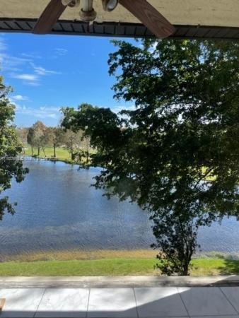 Lagoon Place, 9235 Lagoon Pl #407, Davie, Florida 33324, image 2