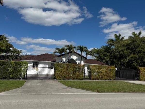 12335 NW 6th St, Unincorporated Dade County, Florida 33182, image 1