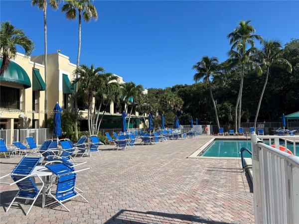 Live Oak Of Pine Island Ridge, 9410 Live Oak Pl #206, Davie, Florida 33324, image 3