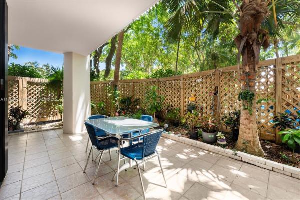 2000 Towerside Ter 308, Miami, Florida 33138, image 1