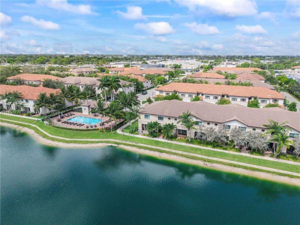 Eastside Village, 4216 N Dixie Hwy #60, Oakland Park, Florida 33334, image 1