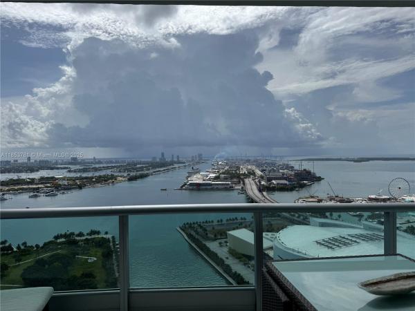 900 Biscayne Bay, 900 Biscayne Blvd #4103, Miami, Florida 33132, image 1