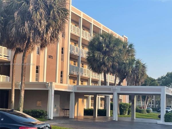 Sherwood Square, 1075 Riverside Dr #203, Coral Springs, Florida 33071, image 1