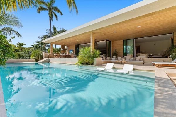 Sunset Islands, 1510 W 23rd St, Miami Beach, Florida 33140, image 1