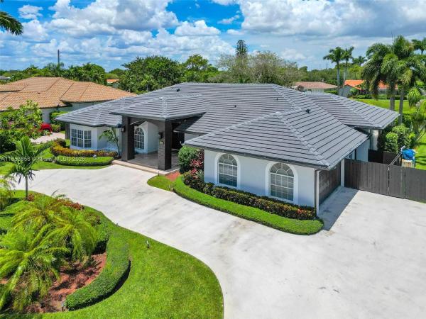 8317 SW 84th Ter, Unincorporated Dade County, Florida 33143, image 1