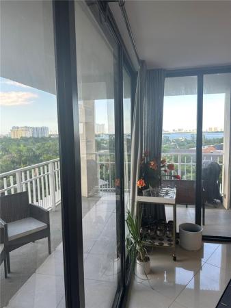 1000 Quayside Ter 905, Miami, Florida 33138, image 1