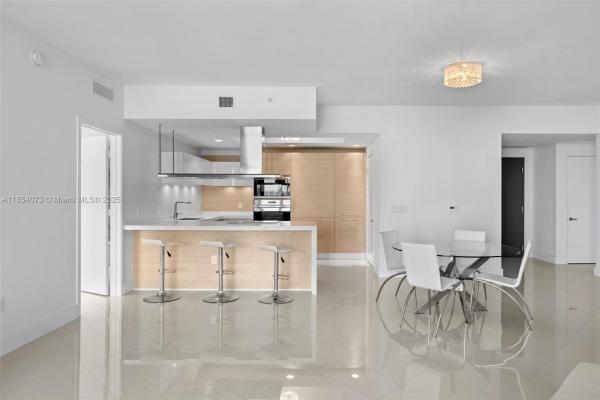 North Tower At Marina Palms, 17301 Biscayne Blvd #1704, North Miami Beach, Florida 33160, image 1