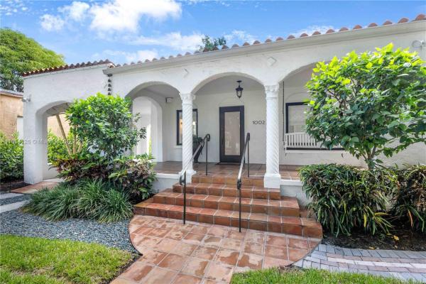 Granada, 1002 Madrid St, Coral Gables, Florida 33134, image 1
