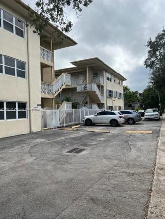 Hampton Court, 1958 Monroe St #208, Hollywood, Florida 33020, image 1