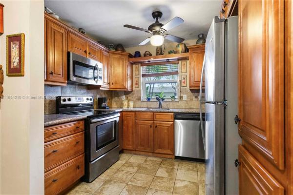 Santa Monica, 1425 Arthur St #205A, Hollywood, Florida 33020, image 1