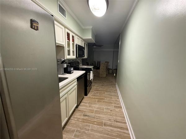 Harbor Colony, 1775 Harbourview Dr #3, Fort Lauderdale, Florida 33316, image 2