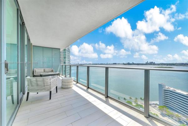 Paraiso Bay, 650 NE 32nd St 2201, Miami, Florida 33137, image 1