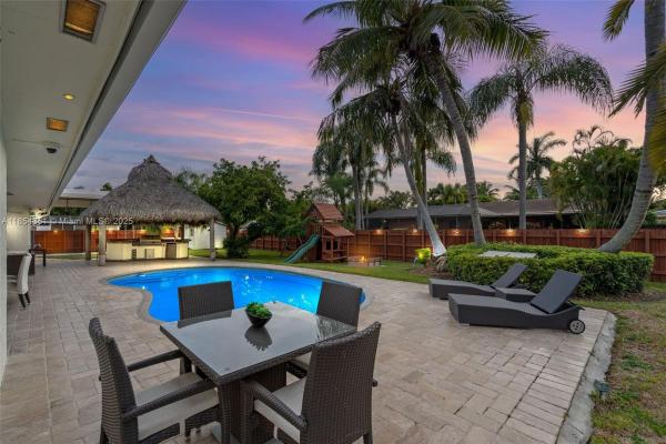 17222 SW 88th Ave, Palmetto Bay, Florida 33157, image 1