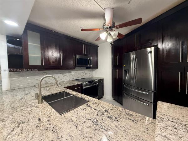 Banyan Lake, 8146 Thames Blvd #C, Boca Raton, Florida 33433, image 1