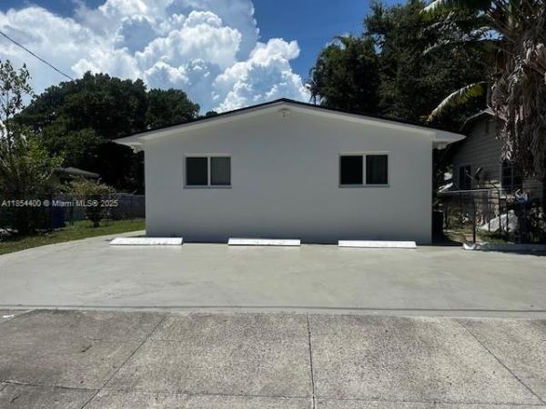 Buena Vista Gardens, 5700 NW 5th Ave #5702, Miami, Florida 33127, image 1
