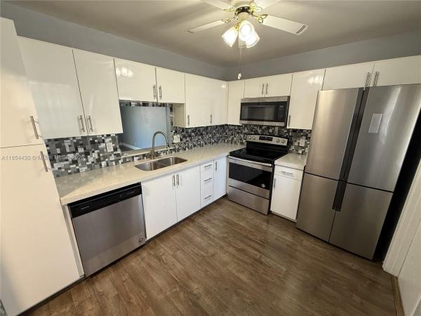 Meadowbrook Towers, 232 NE 12th Ave #201, Hallandale Beach, Florida 33009, image 1